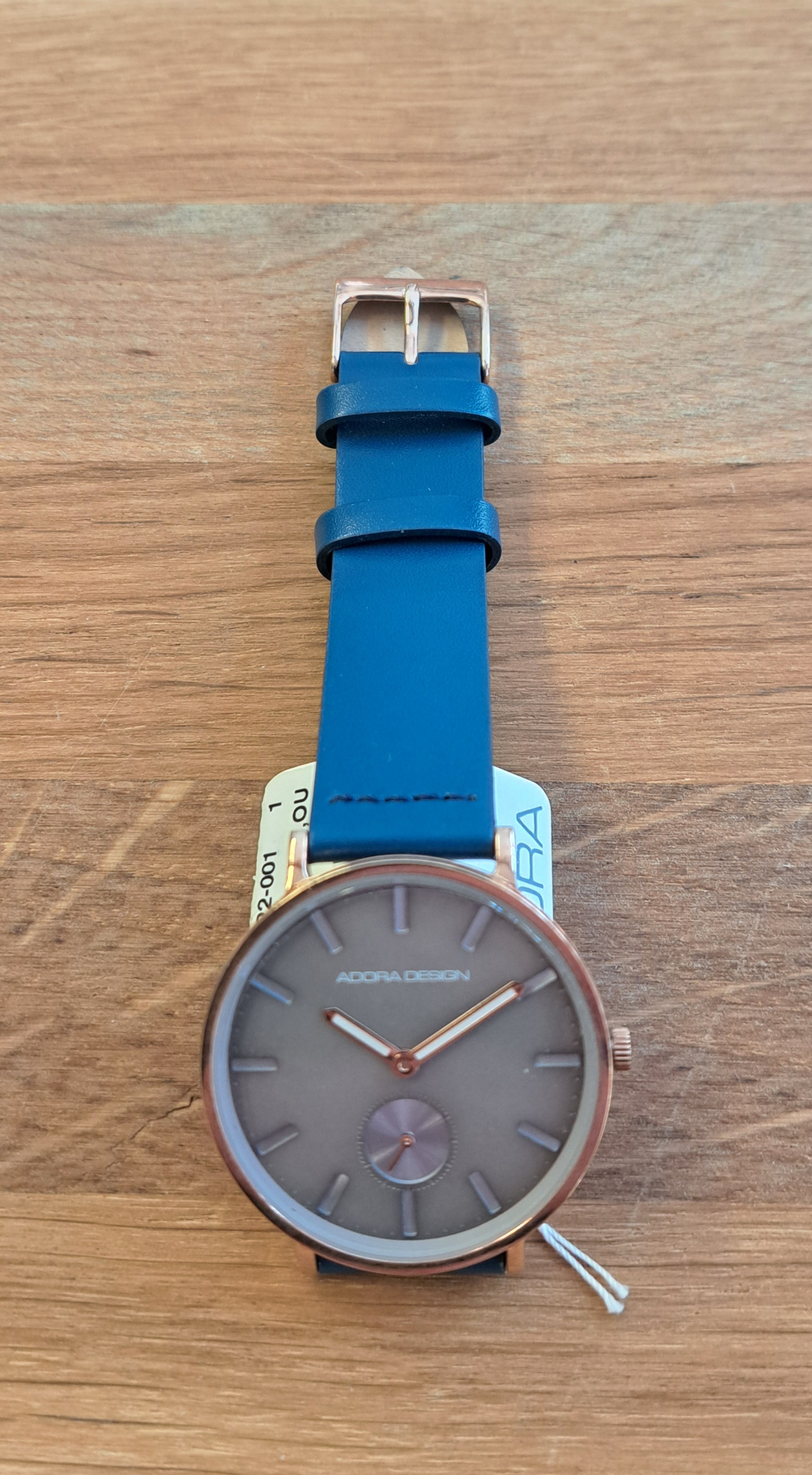 Adora AD8054
