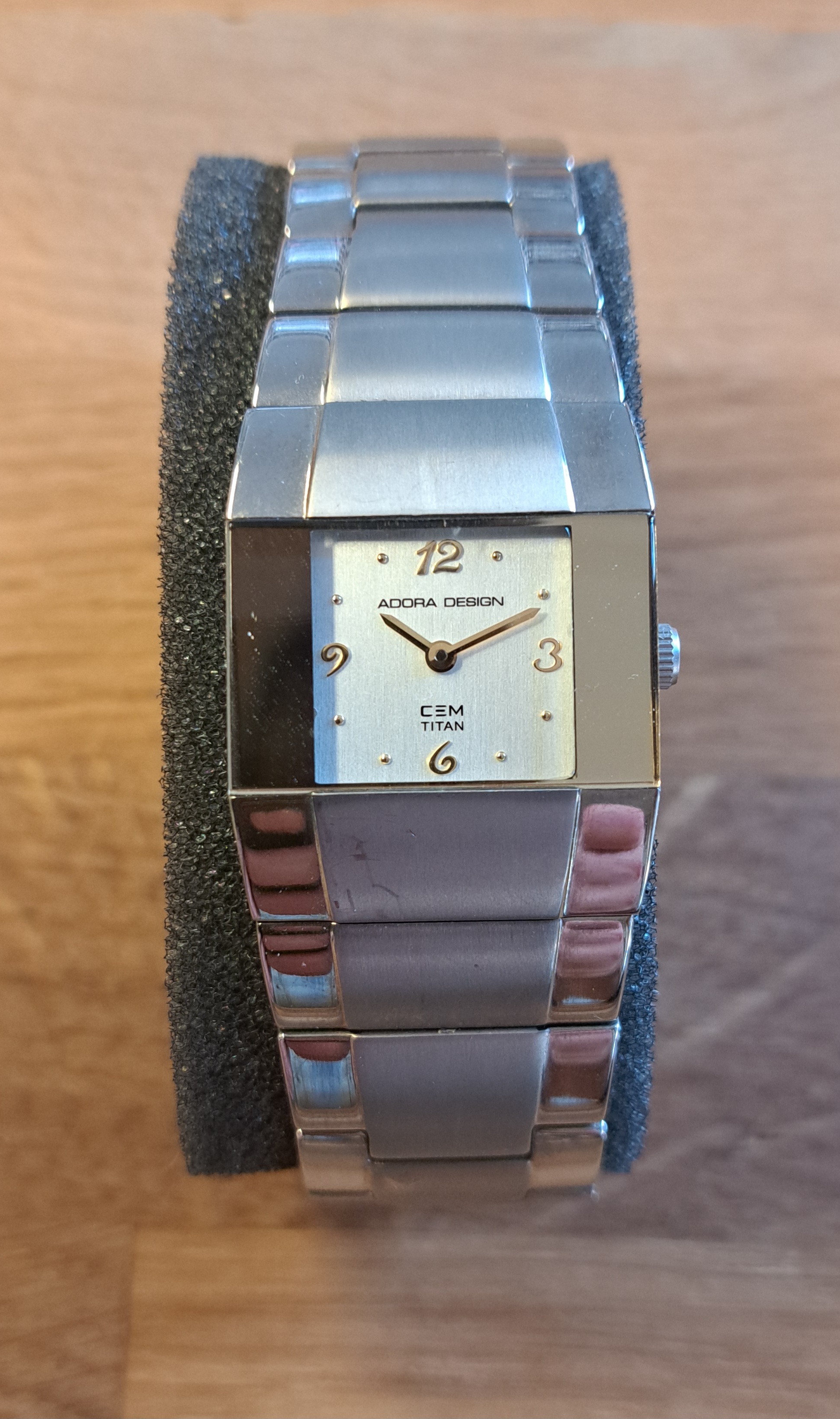 Adora AD8280