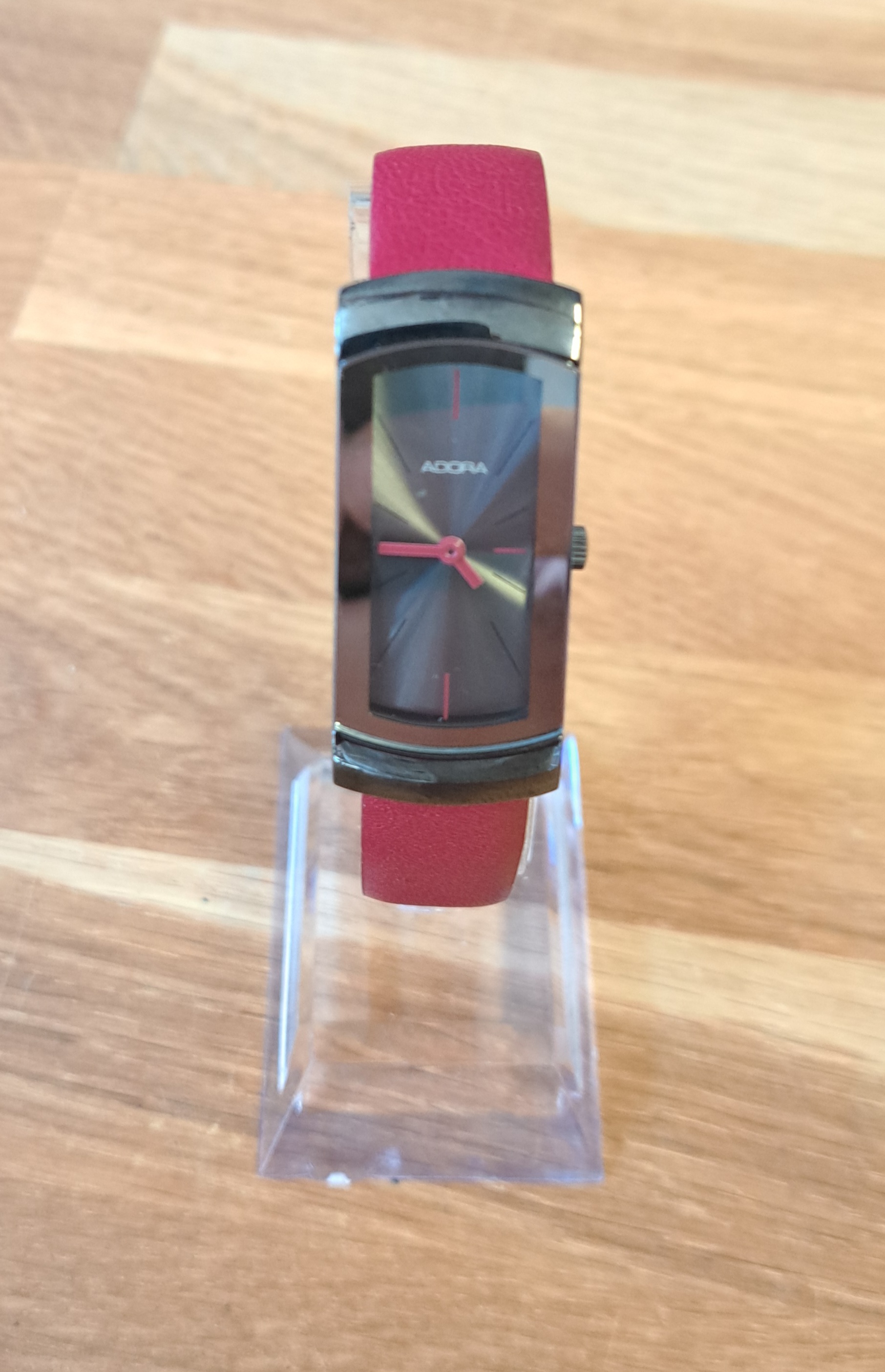 Adora 20196
