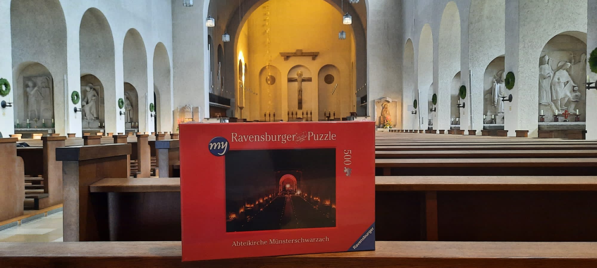 Puzzle Abteikirche im Kerzenschein